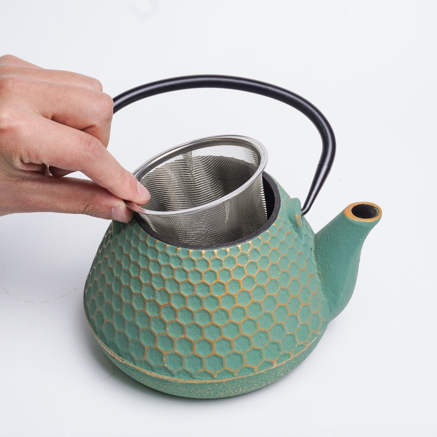 Premium Handcrafted Cast Iron Teapot - Honeycomb Pattern Design