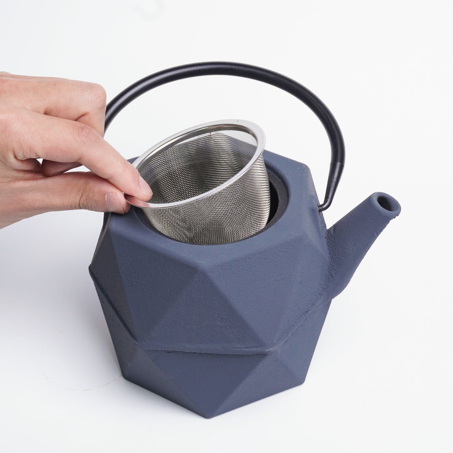 Geometric Cast Iron Teapot: Sleek Gray Design + Heat-Locking for Perfect Tea