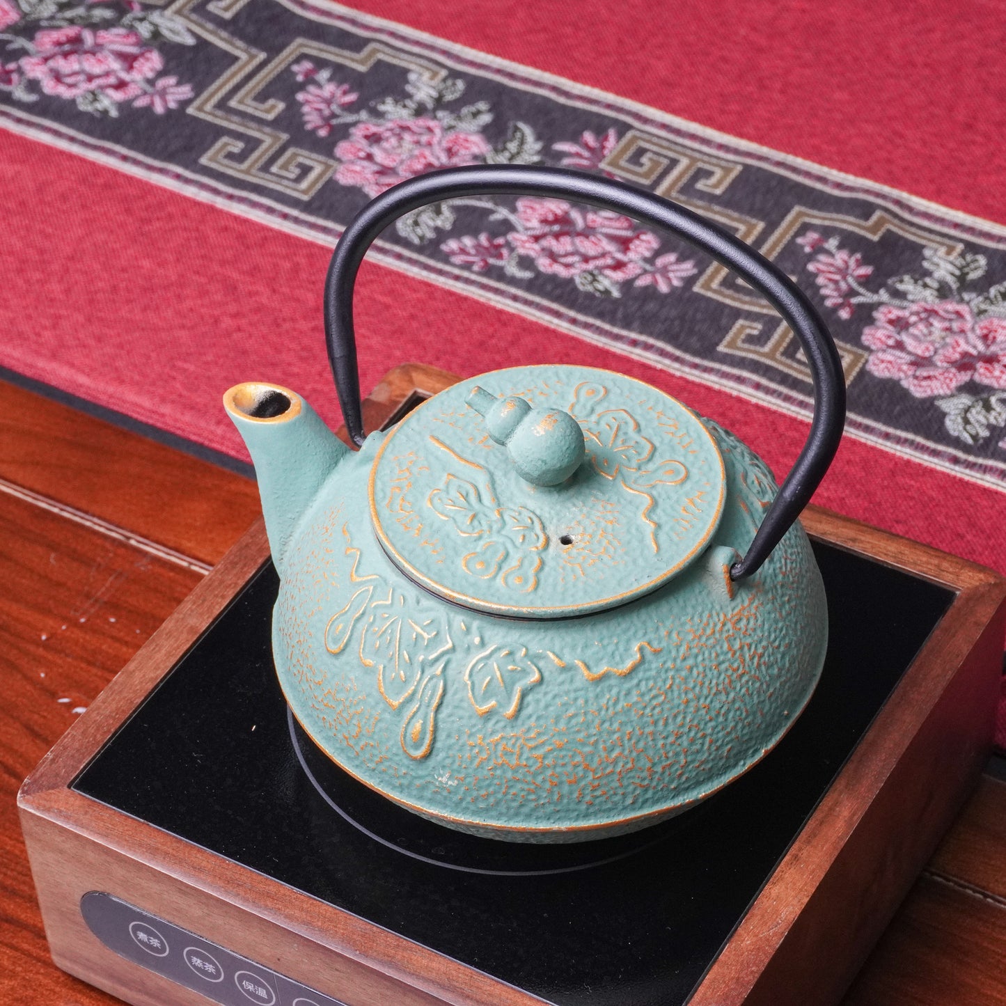 Turquoise Gourd-Embossed Cast Iron Teapot | Handcrafted Heritage for Tea Rituals