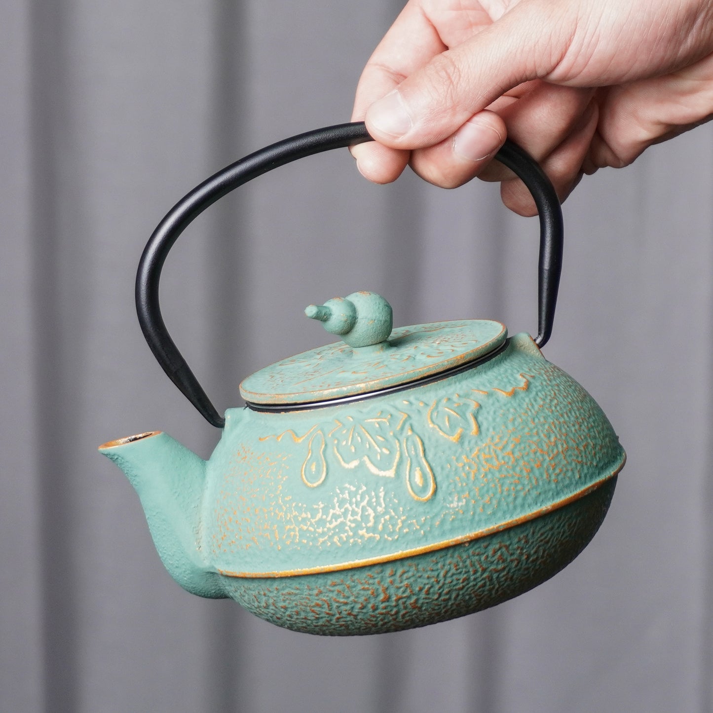 Turquoise Gourd-Embossed Cast Iron Teapot | Handcrafted Heritage for Tea Rituals