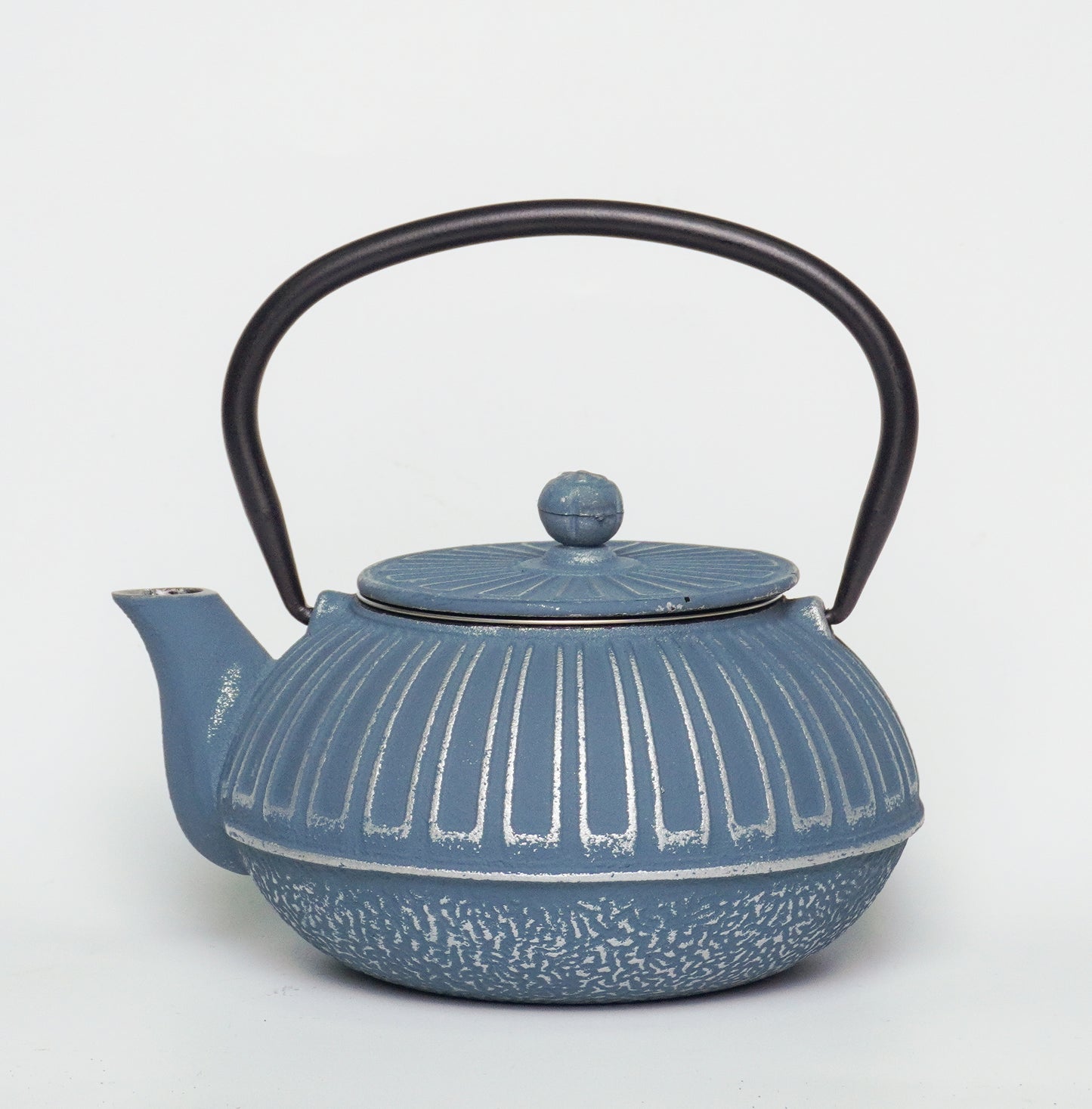 Blue-Gray Ribbed Cast Iron Teapot | Textured Craft for Modern Homes