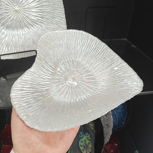 Glass dish