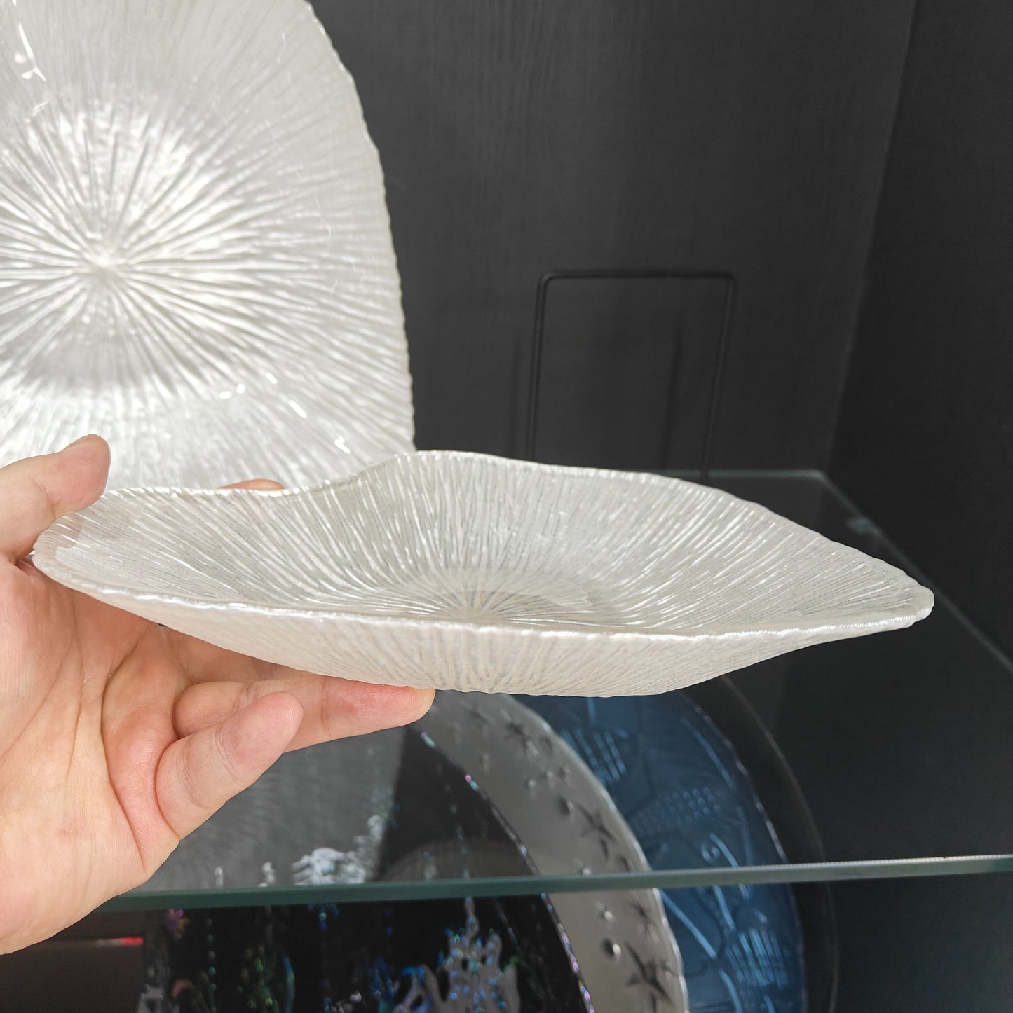 Glass dish