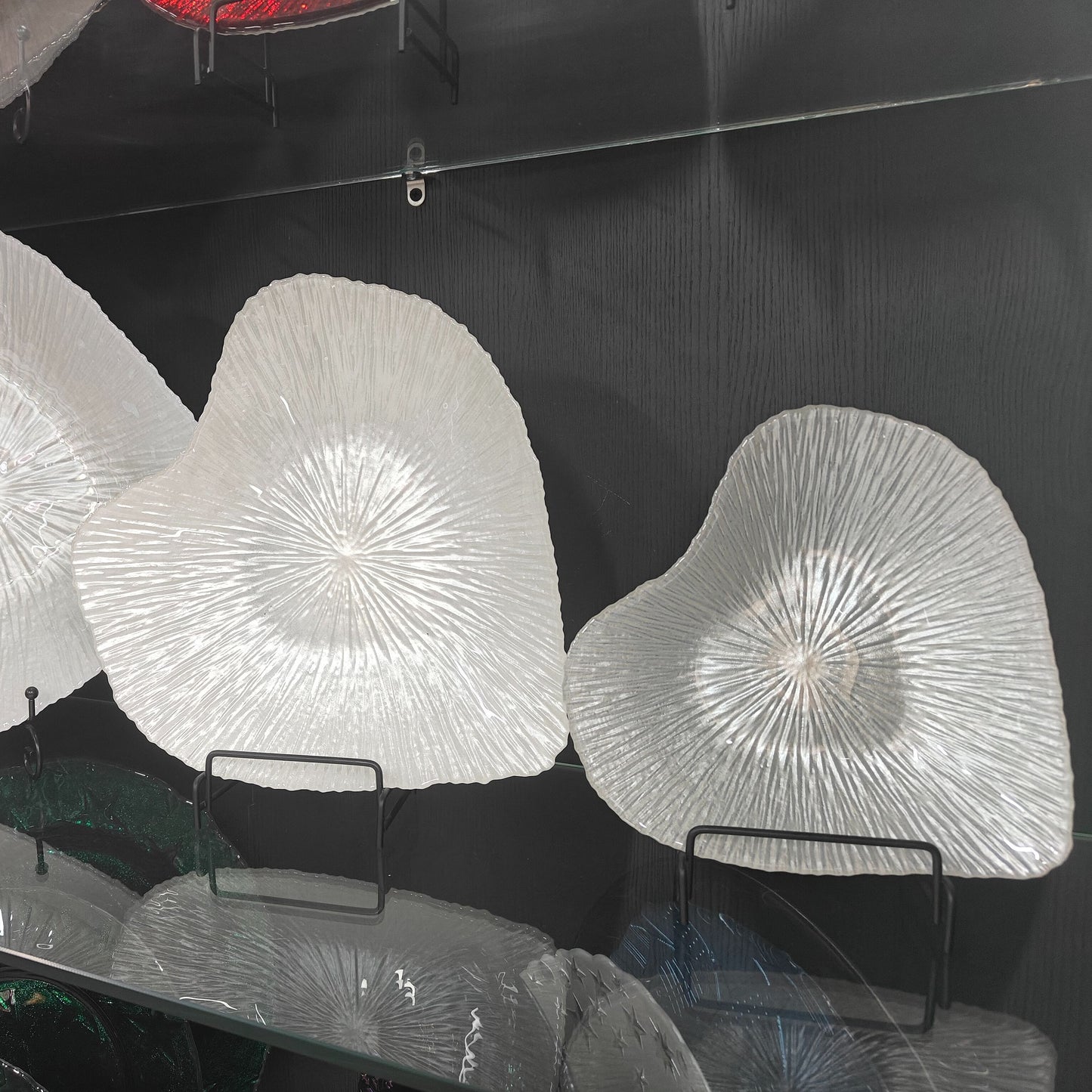 Glass dish