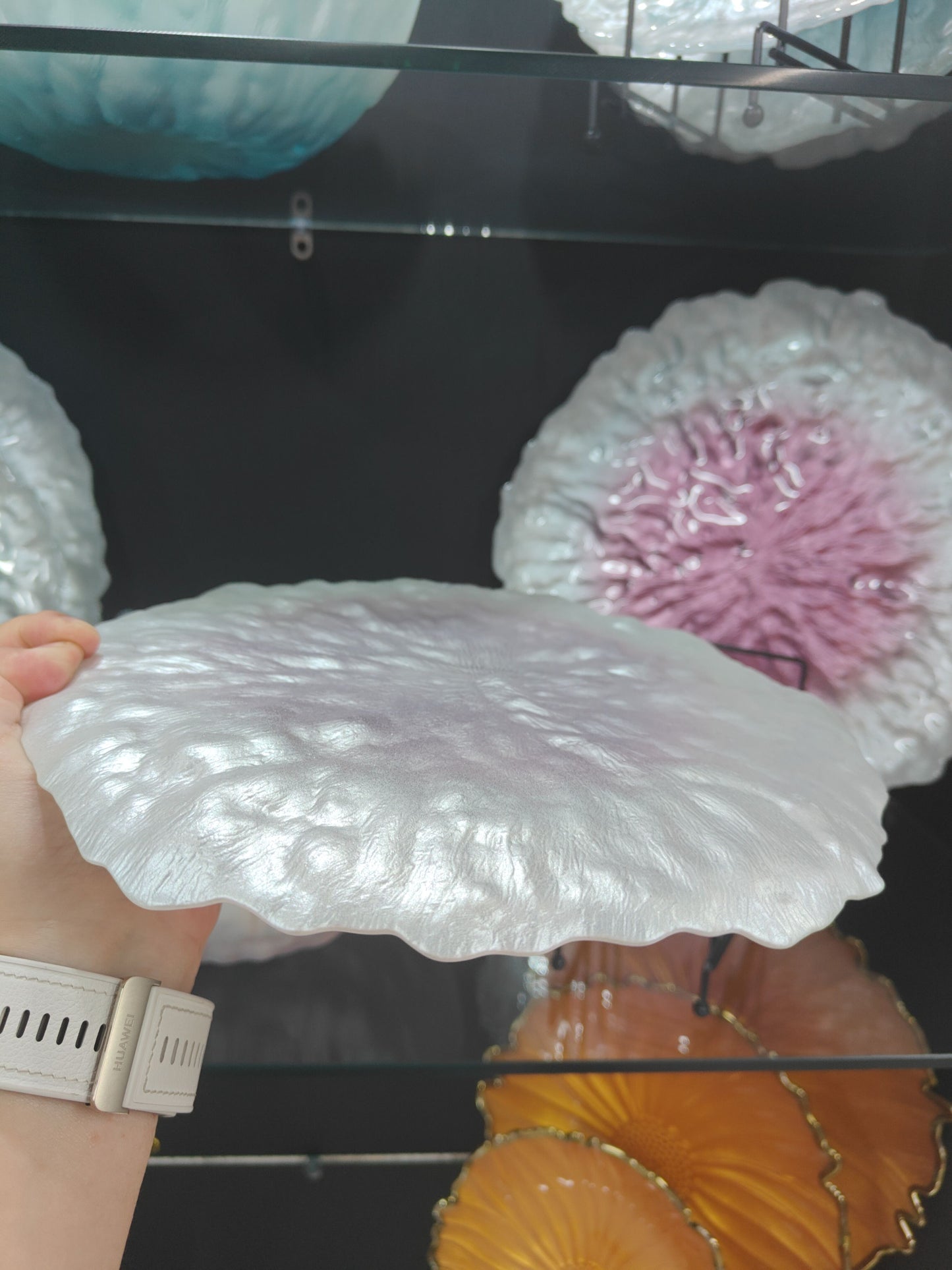 Glass dish